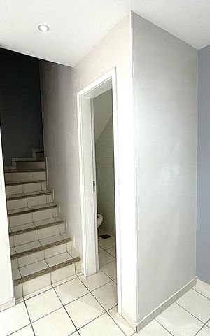 Casa para alugar com 106m², 3 quartos e 1 vagaSala
