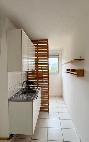 Apartamento para alugar com 54m², 2 quartos e 1 vaga Apartamento para alugar com 54m², 2 quartos e 1 vagaCozinha