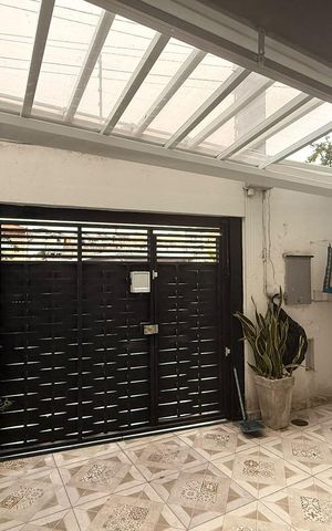 Casa para alugar com 108m², 2 quartos e 2 vagas Casa para alugar com 108m², 2 quartos e 2 vagasGaragem