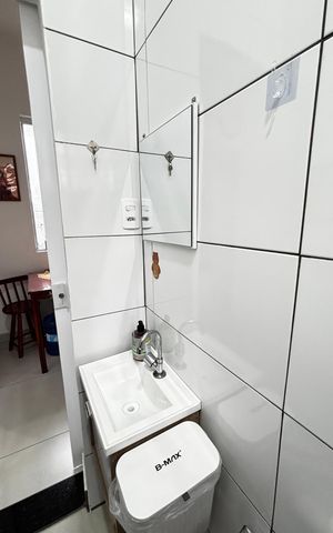 Casa à venda com 58m², 2 quartos e sem vaga Casa à venda com 58m², 2 quartos e sem vagaBanheiro