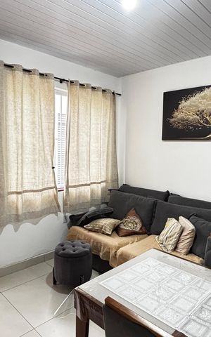 Casa à venda com 58m², 2 quartos e sem vaga Casa à venda com 58m², 2 quartos e sem vagaSala