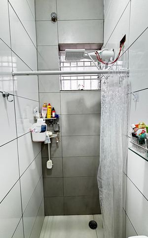 Casa à venda com 58m², 2 quartos e sem vaga Casa à venda com 58m², 2 quartos e sem vagaBanheiro da Suíte