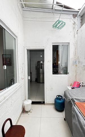 Casa à venda com 58m², 2 quartos e sem vaga Casa à venda com 58m², 2 quartos e sem vagaÁrea de Serviço