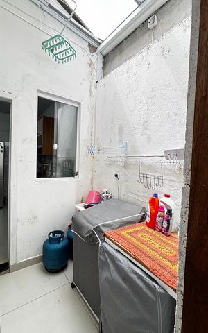 Casa à venda com 58m², 2 quartos e sem vaga Casa à venda com 58m², 2 quartos e sem vagaÁrea de Serviço