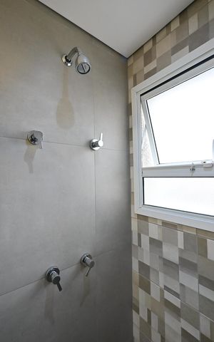 Apartamento para alugar com 58m², 2 quartos e 2 vagasBanheiro