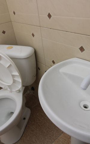 Casa para alugar com 30m², 1 quarto e sem vagaBanheiro