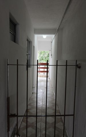 Casa para alugar com 30m², 1 quarto e sem vagaPortão de acesso 