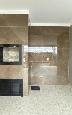 Casa à venda com 130m², 3 quartos e 2 vagas