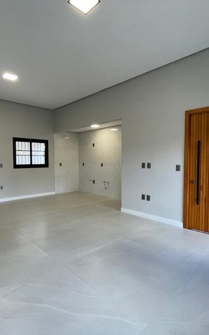 Casa à venda com 130m², 3 quartos e 2 vagas