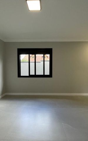 Casa à venda com 130m², 3 quartos e 2 vagas