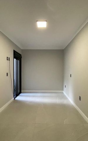 Casa à venda com 130m², 3 quartos e 2 vagas