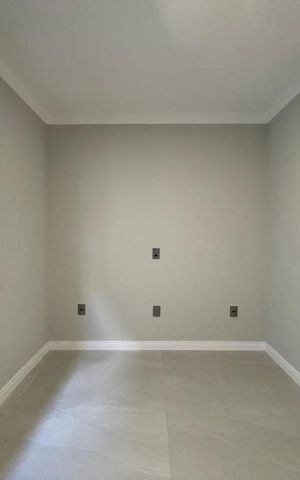 Casa à venda com 130m², 3 quartos e 2 vagas