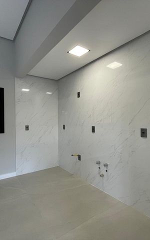 Casa à venda com 130m², 3 quartos e 2 vagas
