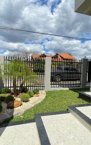 Casa à venda com 130m², 3 quartos e 2 vagas