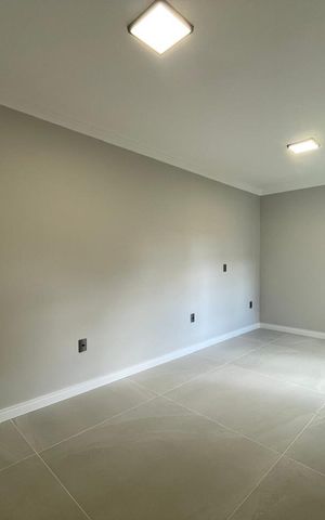 Casa à venda com 128m², 3 quartos e 2 vagas