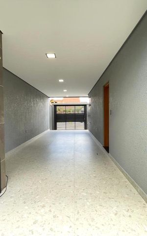 Casa à venda com 128m², 3 quartos e 2 vagas
