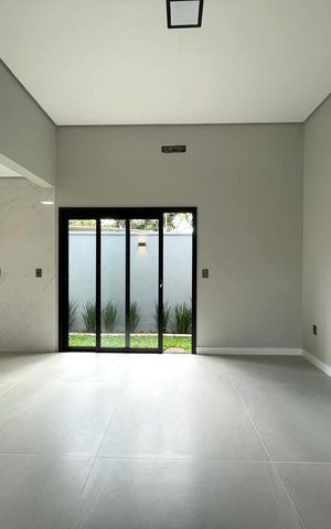 Casa à venda com 128m², 3 quartos e 2 vagas