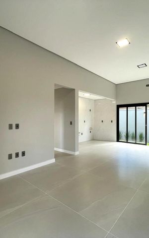 Casa à venda com 128m², 3 quartos e 2 vagas