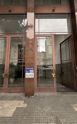 Apartamento para alugar com 130m², 3 quartos e sem vaga