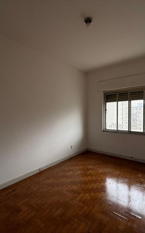 Apartamento para alugar com 130m², 3 quartos e sem vaga