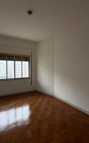 Apartamento para alugar com 130m², 3 quartos e sem vaga