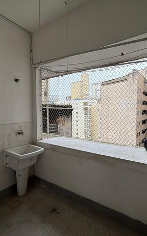 Apartamento para alugar com 130m², 3 quartos e sem vaga