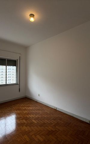 Apartamento para alugar com 130m², 3 quartos e sem vaga