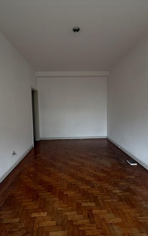 Apartamento para alugar com 130m², 3 quartos e sem vaga