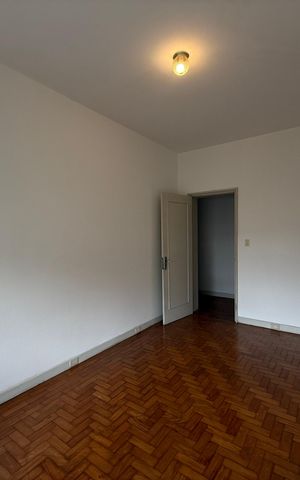 Apartamento para alugar com 130m², 3 quartos e sem vaga