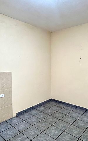 Casa para alugar com 80m², 1 quarto e 2 vagas