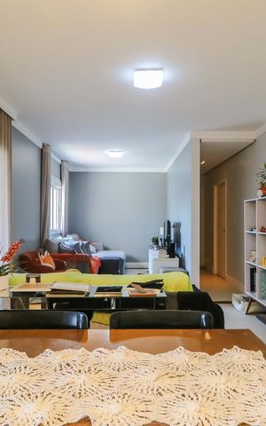 Apartamento à venda com 123m², 3 quartos e 2 vagas Apartamento à venda com 123m², 3 quartos e 2 vagasSala