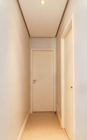 Apartamento à venda com 123m², 3 quartos e 2 vagas Apartamento à venda com 123m², 3 quartos e 2 vagasCorredor