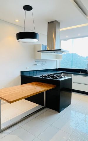 Casa de condomínio para alugar com 260m², 3 quartos e 3 vagasCozinha