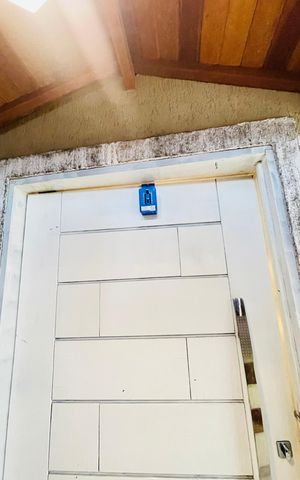 Casa de condomínio para alugar com 260m², 3 quartos e 3 vagasLockBox instalada na porta