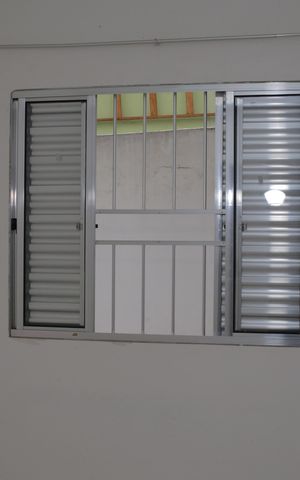 Casa à venda com 150m², 3 quartos e 2 vagas Casa à venda com 150m², 3 quartos e 2 vagasJanela do quarto 2