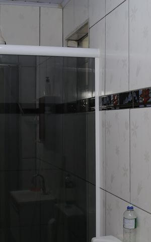 Casa à venda com 150m², 3 quartos e 2 vagas Casa à venda com 150m², 3 quartos e 2 vagasBanheiro