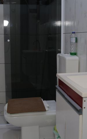 Casa à venda com 150m², 3 quartos e 2 vagas Casa à venda com 150m², 3 quartos e 2 vagasBanheiro