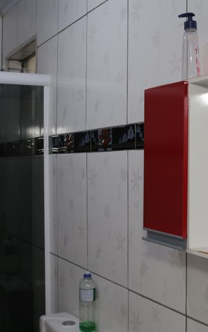 Casa à venda com 150m², 3 quartos e 2 vagas Casa à venda com 150m², 3 quartos e 2 vagasBanheiro