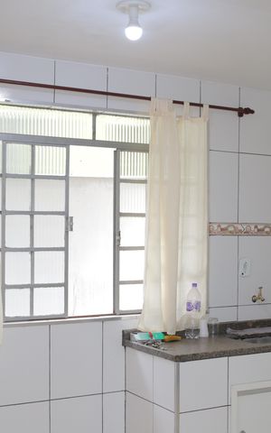Casa à venda com 150m², 3 quartos e 2 vagas Casa à venda com 150m², 3 quartos e 2 vagasCozinha
