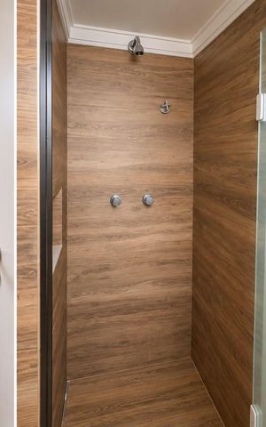 Apartamento à venda com 51m², 2 quartos e 1 vaga Apartamento à venda com 51m², 2 quartos e 1 vagaBanheiro