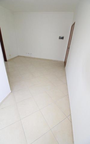 Apartamento para alugar com 75m², 2 quartos e 1 vagaSala