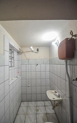 Casa à venda com 285m², 2 quartos e 4 vagasEdícula