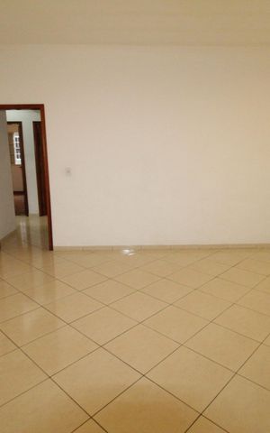 Casa para alugar com 250m², 3 quartos e 3 vagasSala