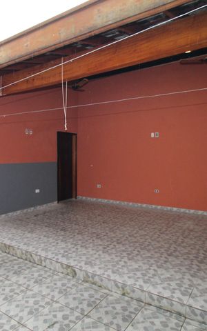 Casa para alugar com 250m², 3 quartos e 3 vagasQuintal