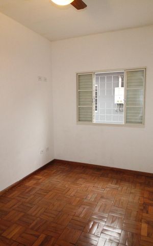 Casa para alugar com 250m², 3 quartos e 3 vagasQuarto 2