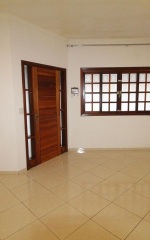 Casa para alugar com 250m², 3 quartos e 3 vagasSala