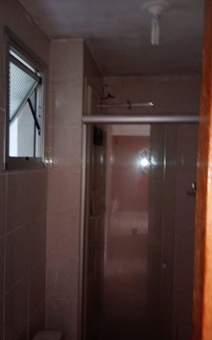 Apartamento à venda com 47m², 2 quartos e 1 vaga Apartamento à venda com 47m², 2 quartos e 1 vagaBanheiro