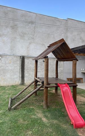 Apartamento para alugar com 44m², 2 quartos e 1 vaga Apartamento para alugar com 44m², 2 quartos e 1 vagaÁrea comum - Playground