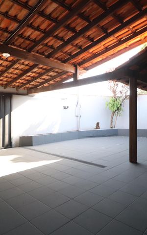Casa para alugar com 130m², 2 quartos e 3 vagasGaragem