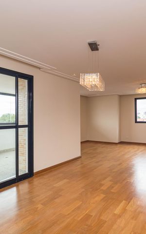 Apartamento para alugar com 142m², 3 quartos e 3 vagas Apartamento para alugar com 142m², 3 quartos e 3 vagasSala de Jantar